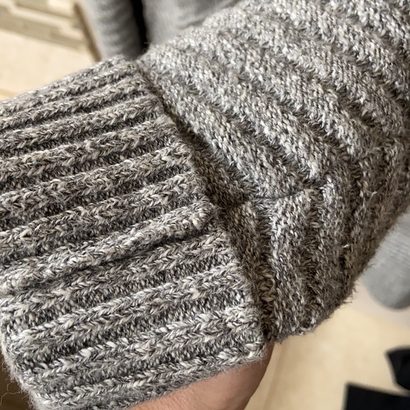 Lululemon sweater - Picture 6 of 6